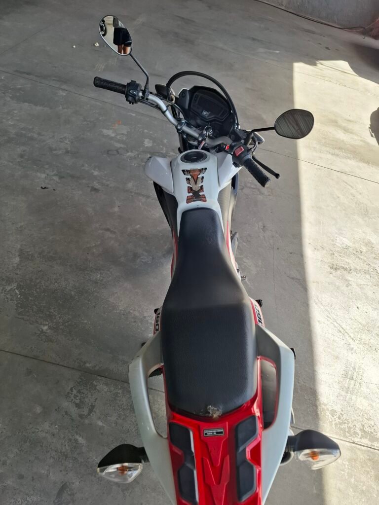 1000077402